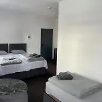 Duisburger Hostel *
