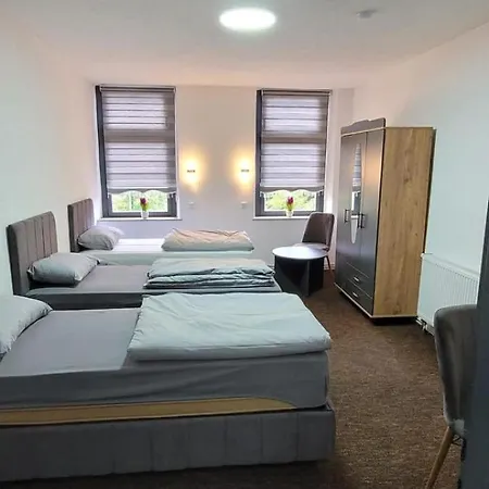 Duisburger Hostel *